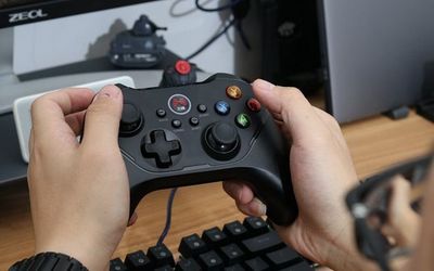 精準、絲滑,讓神操作不變形 北通阿修羅2 Pro無線游戲手柄體驗與游戲開發視角